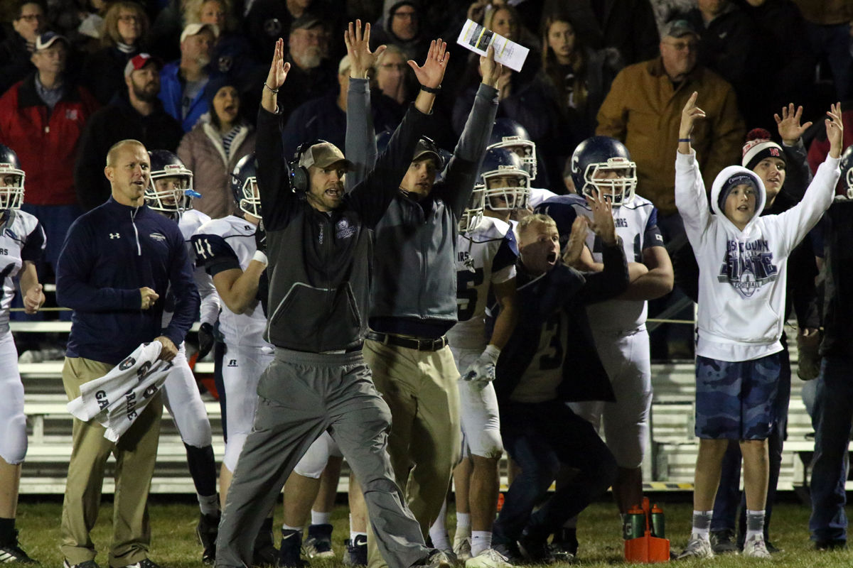 Osceola High Plains FB vs Cross County (40).JPG